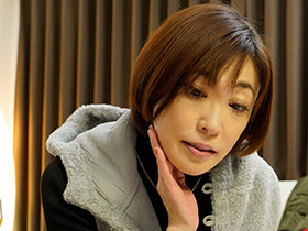 謝礼付きモニターで連れ込まれたおばさんが”健康器具”と称して大人のオモチャを渡されて、一人っきりになったなら・・・試す!?試さない!?  性玩具でおばさんたちがこっそりイキまくり!久しぶりに潤んだマ〇コで9人の生姦セックス!!② サンプル動画サムネイル